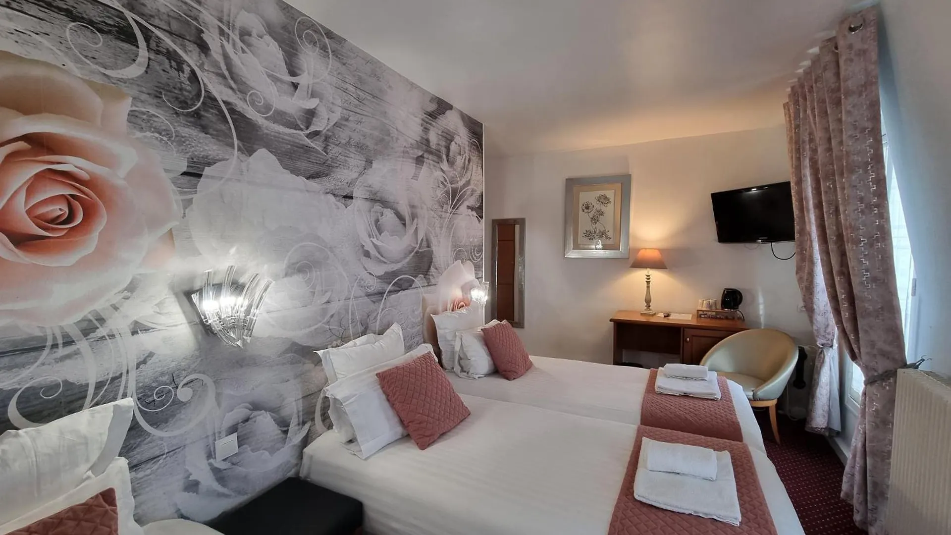 France Eiffel Hotel